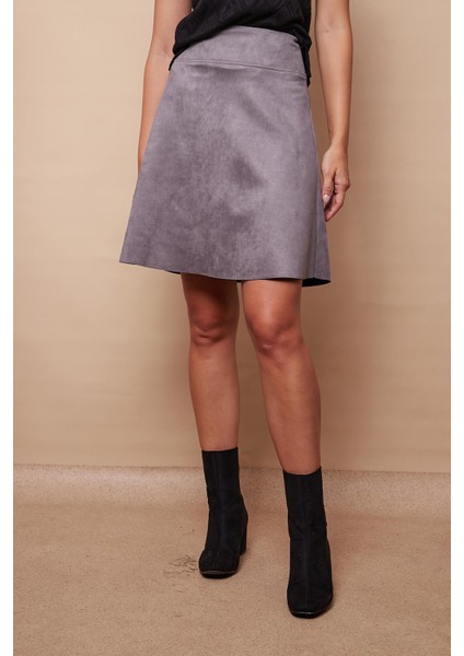 Hafif Likralı Süet Kumaş Yüksek Bel Diz Üstü Kısa Kiloş Etek-Gri indirimleri