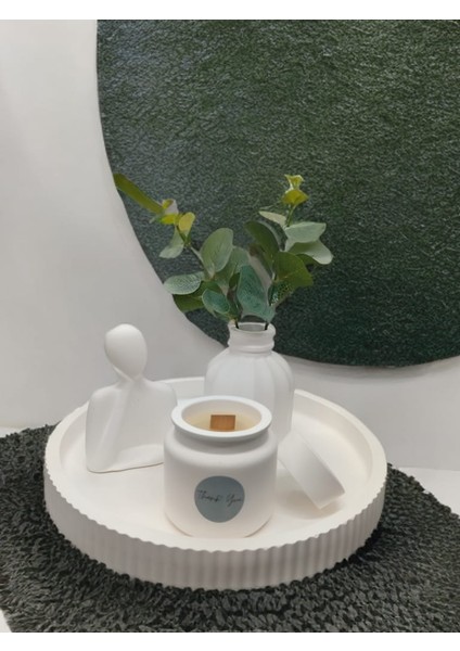 C41 Dekoratif Vazo, Insan Figürü ve Mumluk