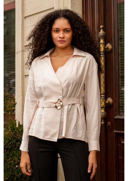 Kadın Ipeksi Dokulu Likrasız Modal Kumaş Yakalı Anvelop Kemerli Şık Bluz-Bej