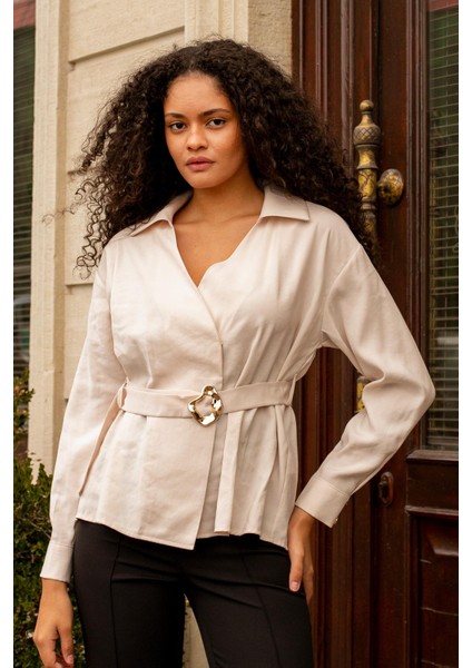 Kadın Ipeksi Dokulu Likrasız Modal Kumaş Yakalı Anvelop Kemerli Şık Bluz-Bej fiyatları