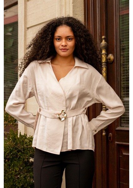 Kadın Ipeksi Dokulu Likrasız Modal Kumaş Yakalı Anvelop Kemerli Şık Bluz-Bej modelleri