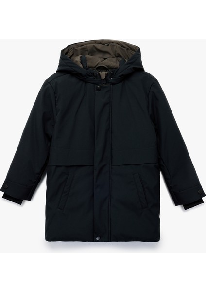 Uzun Kollu Çıtçıt Detaylı Cepli Slim Fit Kapşonlu Mont