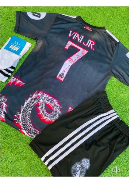 Vini Jr. 2024/24 Sezonu Dragon Desenli Konsept Çocuk Forması 4'lü Set (Black-Red) modelleri