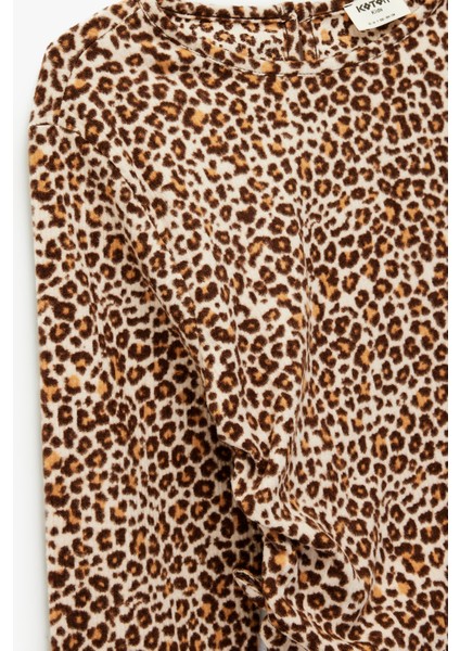 Leopar Desenli Uzun Kollu Bisiklet Yaka Crop Bluz modelleri