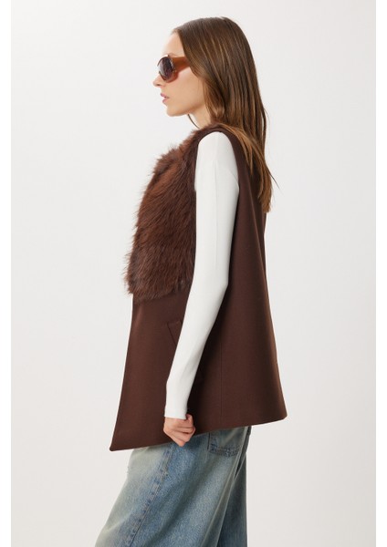 Suni Kürk Detaylı Kaşe Yelek LWF0050 Kahverengi modelleri