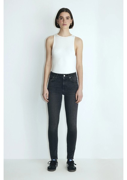 Tess Pamuklu Skinny Fit Normal Bel Dar Paça Jeans Bayan Kot Pantolon 100328 fiyatları