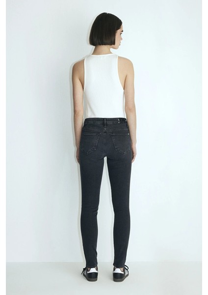 Tess Pamuklu Skinny Fit Normal Bel Dar Paça Jeans Bayan Kot Pantolon 100328 fırsatları