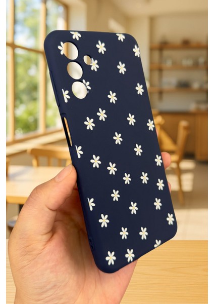Samsung Galaxy A04S Uyumlu Mini Papatya Desenli Silikon Darbe Emici Klasik Korumalı Rubber Kılıf modelleri