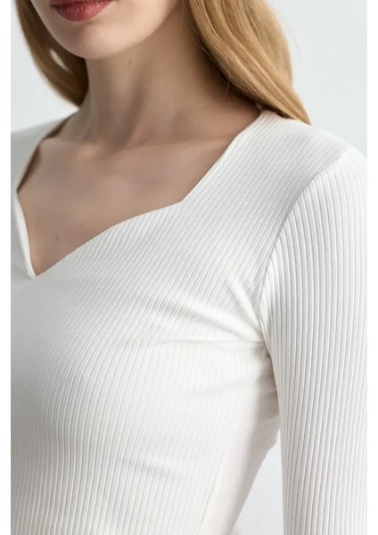 Kalp Yaka Pamuk Bluz - Ekru modelleri