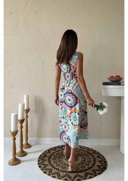 Kadın Yazlık Renkli Kalp Yaka Bağcık Detaylı Desenli Midi Boy Elbise 10E-2344 indirimleri