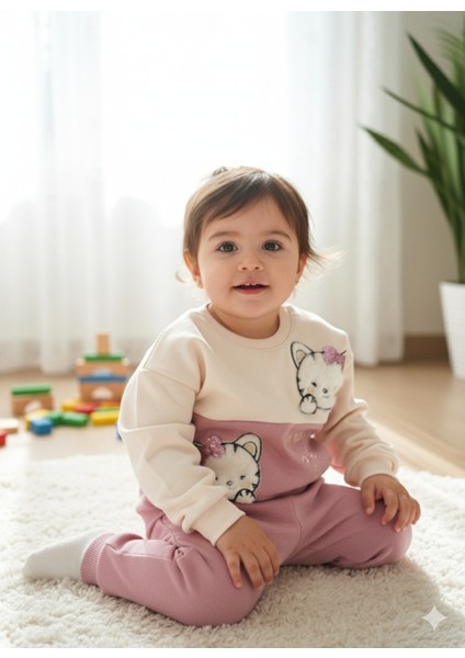 Kız Çocuk Peluş Detaylı Kabartmalı Kalın Takım Cepli %100 Pamuk