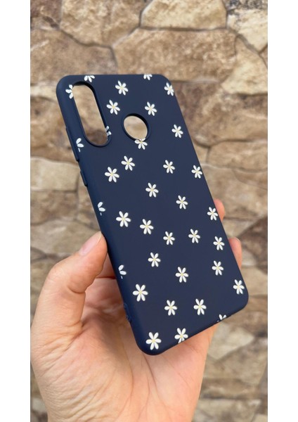 Huawei P30 Lite Uyumlu Mini Papatya Desenli Silikon Darbe Emici Klasik Korumalı Rubber Kılıf modelleri