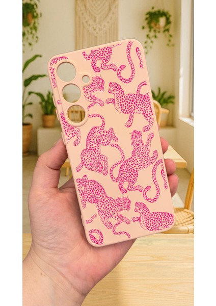 Samsung Galaxy S23FE -Pembe Leopar Desenli Silikon Darbe Emici Klasik Korumalı Rubber Kılıf