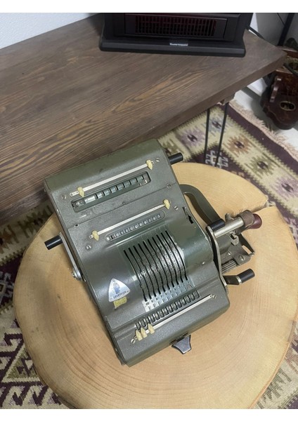 Antika Hesap Makinası