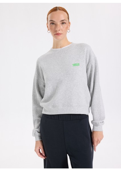 Yuvarlak Yaka Gri Kadın Sweatshırt EVO03AH25SUCCH modelleri