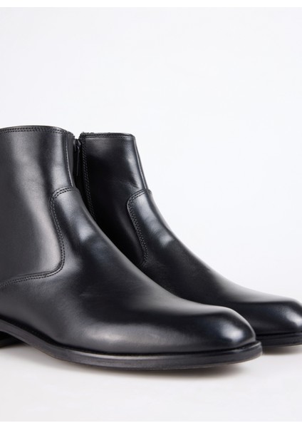 Siyah Erkek Bot Kost-Gorstan modelleri