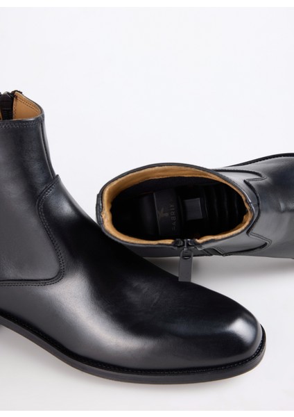 Siyah Erkek Bot Kost-Gorstan