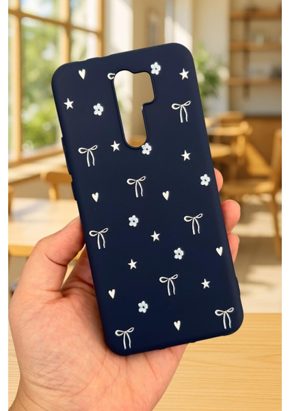 Xiaomi Redmi 9 Uyumlu Mini Fiyonk Desenli Silikon Darbe Emici Klasik Korumalı Rubber Kılıf