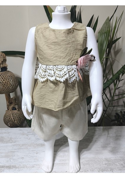 Kız Bebek Şortlu Takım Keten Gül Aplikeli