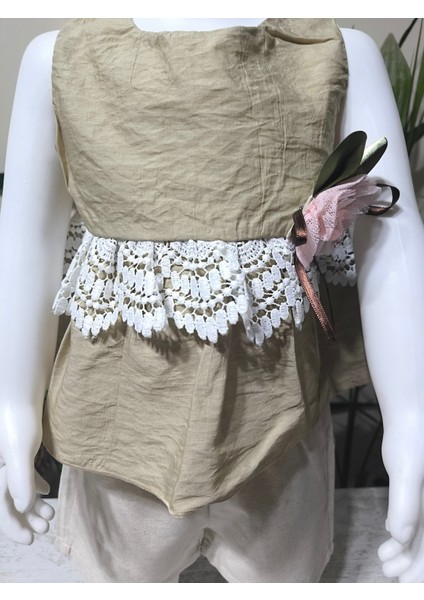 Kız Bebek Şortlu Takım Keten Gül Aplikeli