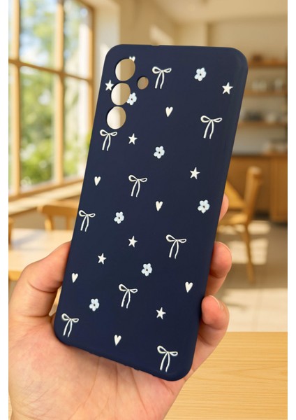 Samsung Galaxy A04S Uyumlu Mini Fiyonk Desenli Silikon Darbe Emici Klasik Korumalı Rubber Kılıf fırsatları