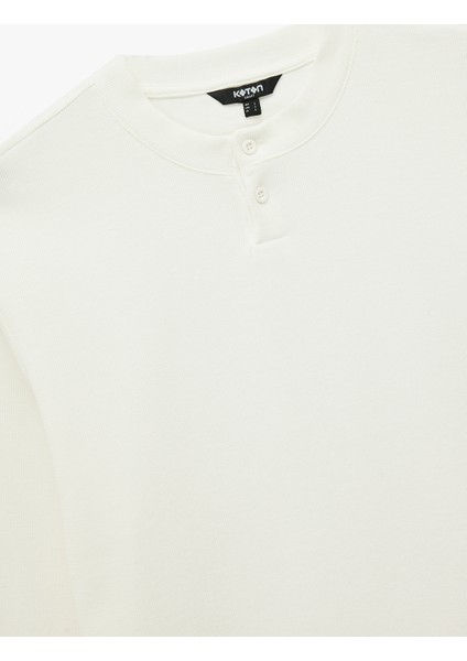 Regular Fit Düğmeli Hakim Yaka Uzun Kollu Tişört modelleri