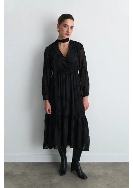 Nakışlı Uzun Fularlı Şifon Elbise - Siyah indirimleri