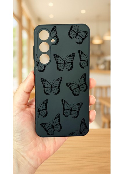 Samsung Galaxy S25 Siyah Kelebek Desenli Silikon Darbe Emici Klasik Korumalı Rubber Kılıf fiyatları