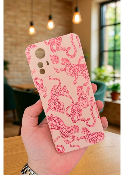 Redmi Note 12S - Pembe Leopar Desenli Silikon Darbe Emici Klasik Korumalı Rubber Kılıf