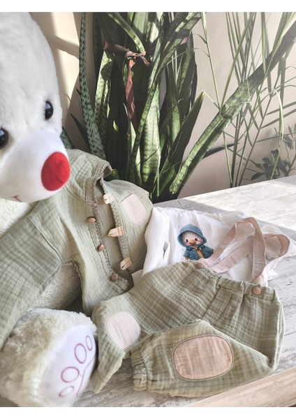 Erkek Bebek Çocuk Üçlü Takım Kapşonlu Ceketli Askılı Pantolon Müslin Keten %100 Pamuk Şık Tasarım fiyatları