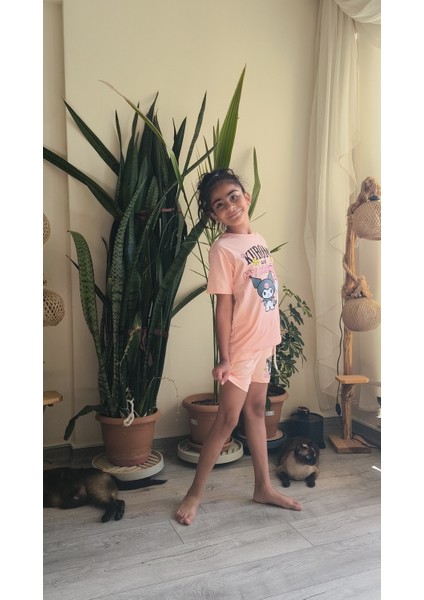 Kız Çocuk Şortlu Takım Kuromi Somon