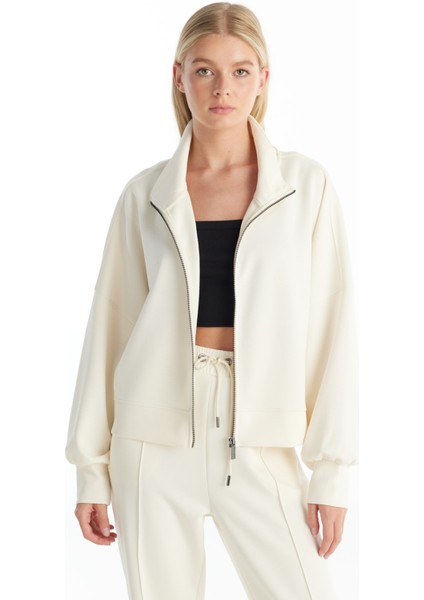 Dik Yaka Düz Ekru Kadın Sweatshırt TBWRTS1073 modelleri