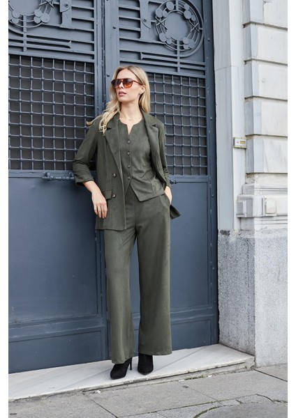 Kadın Süet Dokulu Kumaş Yakalı Capri Kol Cep Kapaklı Blazer Ceket-Haki