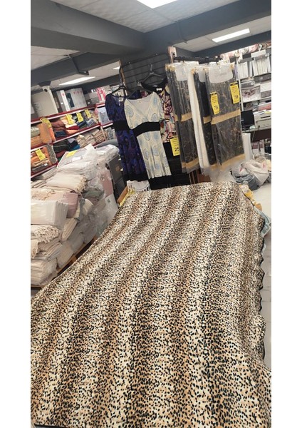 Safari Çift Kişilik Ultra Yumuşak Embos Vizon Battaniye (200X240)-LEOPAR Bej