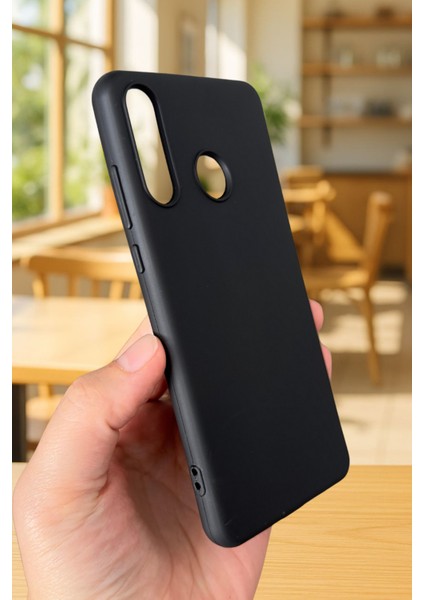 Huawei P20 Lite Uyumlu Silikon Darbe Emici Klasik Korumalı Rubber Kılıf modelleri