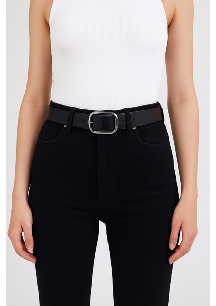 Kadın Siyah Suni Deri Kemer Gümüş Oval Tokalı – Klasik ve Modern Tarzı Bir Arada Sunan Şık Model fiyatları