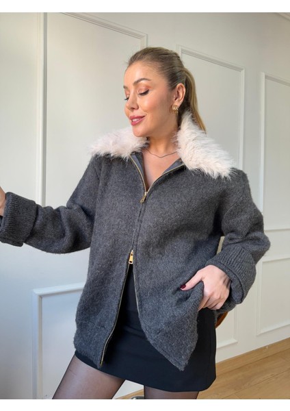 Antrasit Yaka Kürklü Şardonlu Hırka