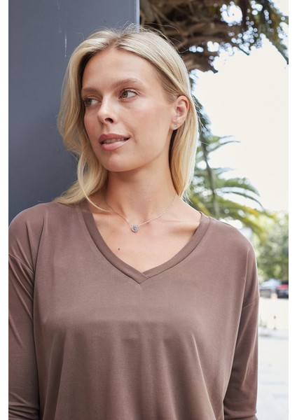 Kadın Kaliteli Modal Esnek Kumaş V Yaka Düşük Omuzlu Kapri Truvakar Kol Hafif Salaş Bluz-Kahve indirimleri