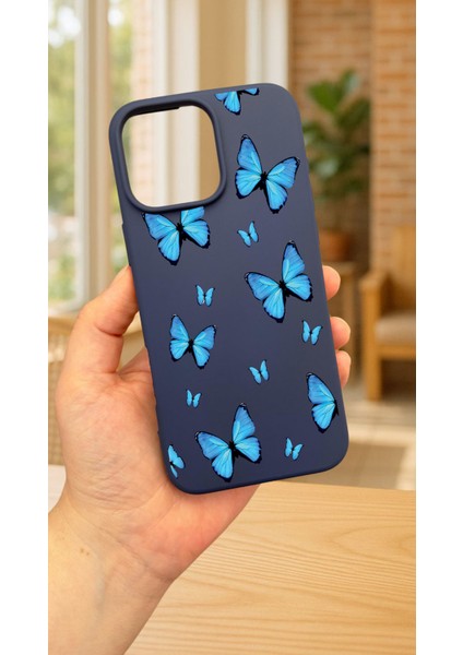 iPhone 15 Pro Max -Mavi Kelebek Desenli Silikon Darbe Emici Klasik Korumalı Rubber Kılıf
