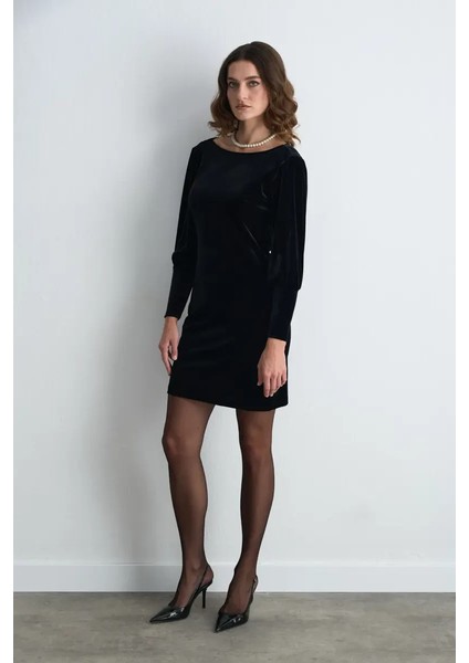 Arkası Degaje Mini Kadife Elbise - Siyah indirimleri