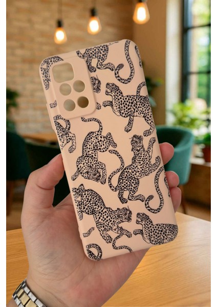 Xiaomi Redmi 10 2022 Leopar Desenli Silikon Darbe Emici Klasik Korumalı Rubber Kılıf