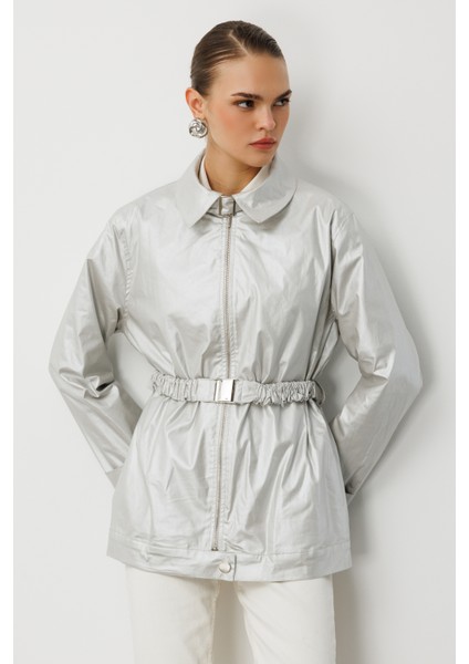 Metalik Gri Parlak Dokulu Kuşaklı Trençkot fiyatları