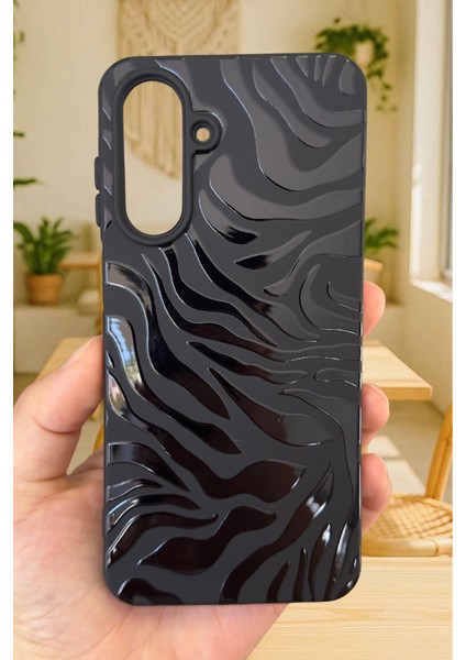 Samsung Galaxy A26 Uyumlu Zebra Desenli Silikon Darbe Emici Klasik Korumalı Rubber Kılıf fiyatları