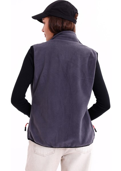 Kadın Slim Fit Tam Fermuarlı Polar Yelek modelleri