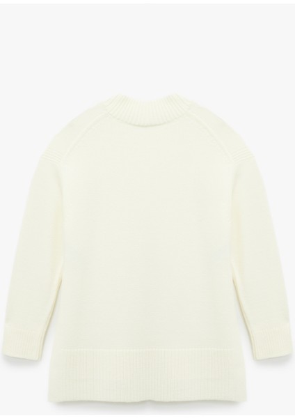 Uzun Kollu Dik Yaka Yırtmaç Detaylı Oversize Triko Tunik