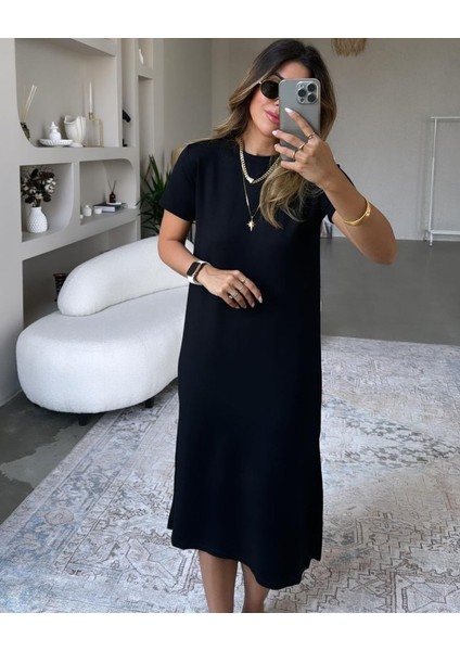 Kadın Kısa Kollu Yırtmaç Detaylı Salaş Viskon Elbise