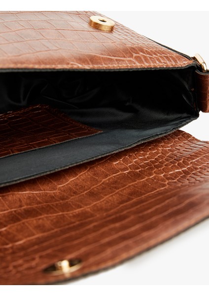 Kroko Görünümlü Kapaklı Suni Deri Omuz Çantası