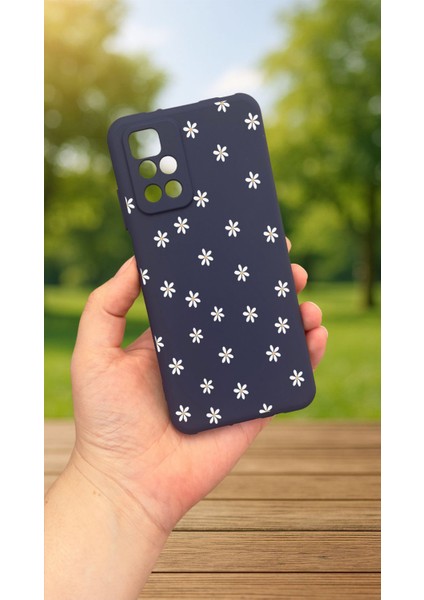 Xiaomi Redmi 10 2022 Mini Papatya Desenli Silikon Darbe Emici Klasik Korumalı Rubber Kılıf