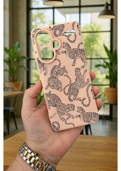 Xiaomi Redmi Note 13 Pro Plus Leopar Desenli Silikon Darbe Emici Klasik Korumalı Rubber Kılıf