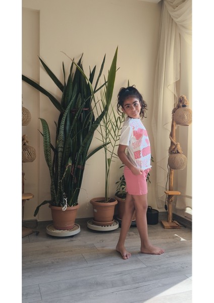 Kız Çocuk Şortlu Takım Self Be Love Beyaz Pembe fırsatları